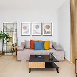 Retro Apartment In The City Center By Binobi!